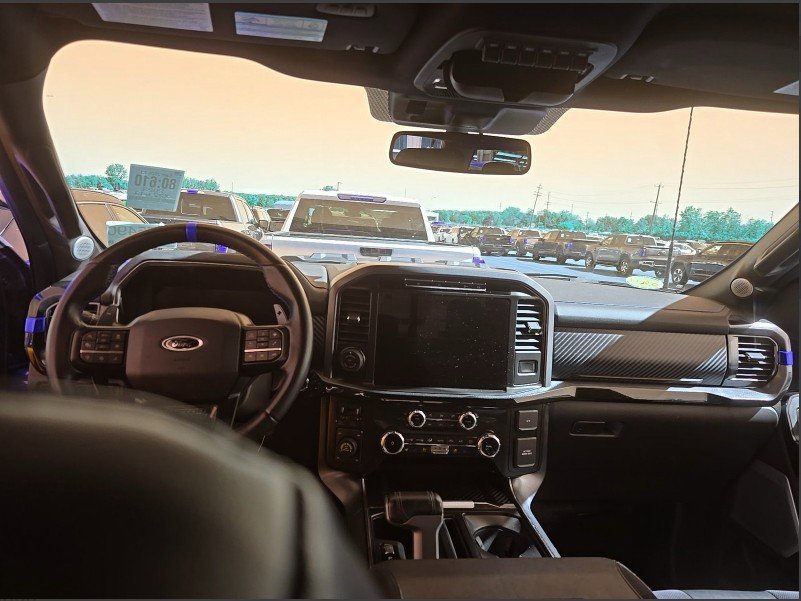 Used 2023  Ford Raptor image 3
