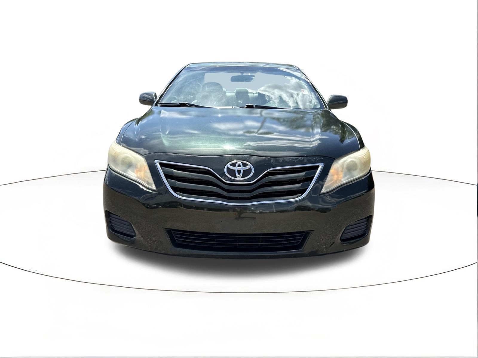 Used 2010 Spruce Mica Toyota LE image 8