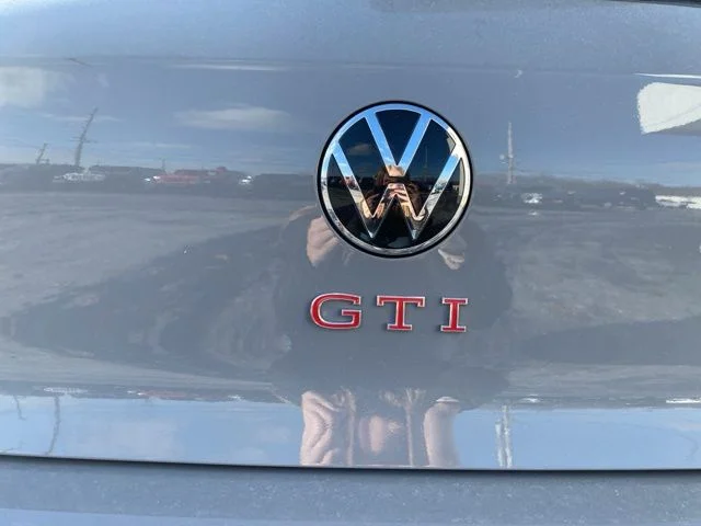 New 2026 Moonstone Gray Volkswagen 2.0T SE image 18