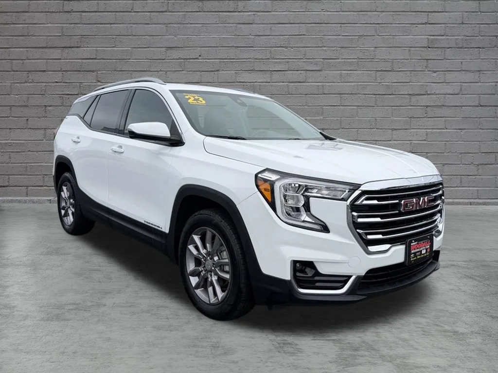 Used 2023 Summit White GMC SLT image 1