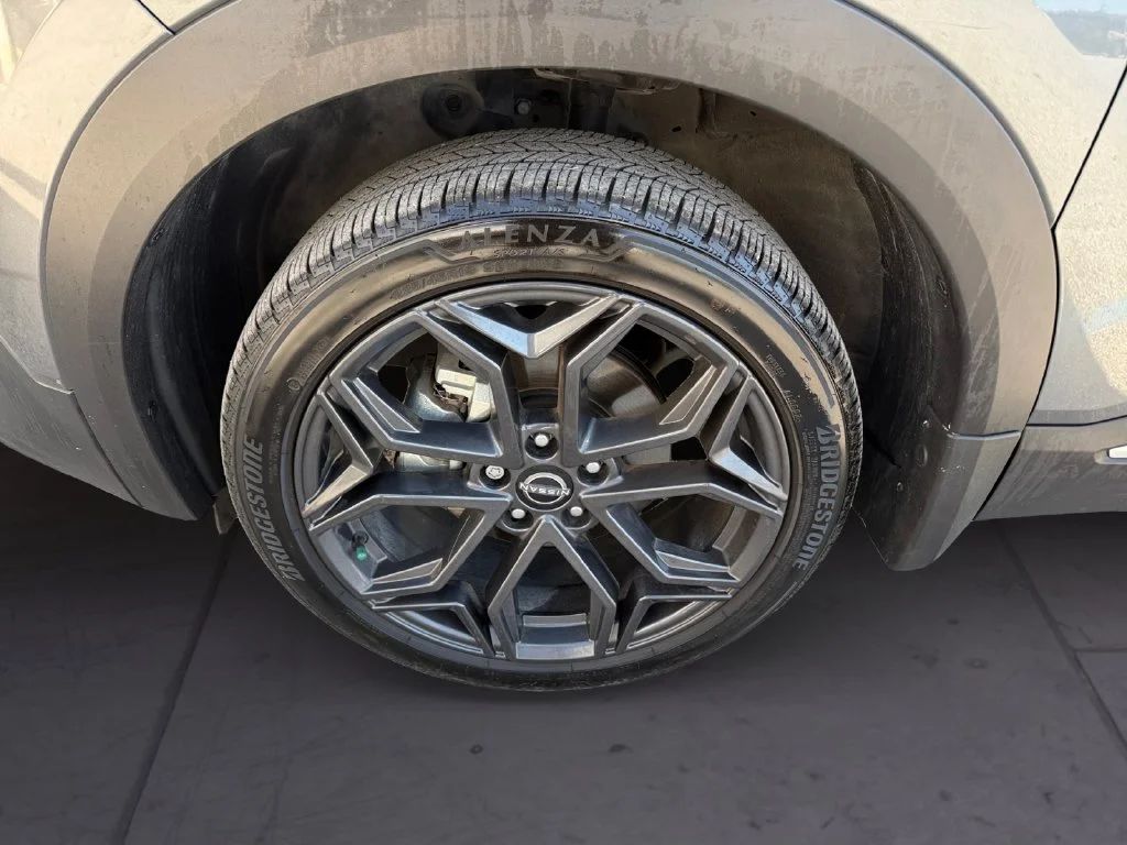 Used 2026 Gray Nissan SR image 9