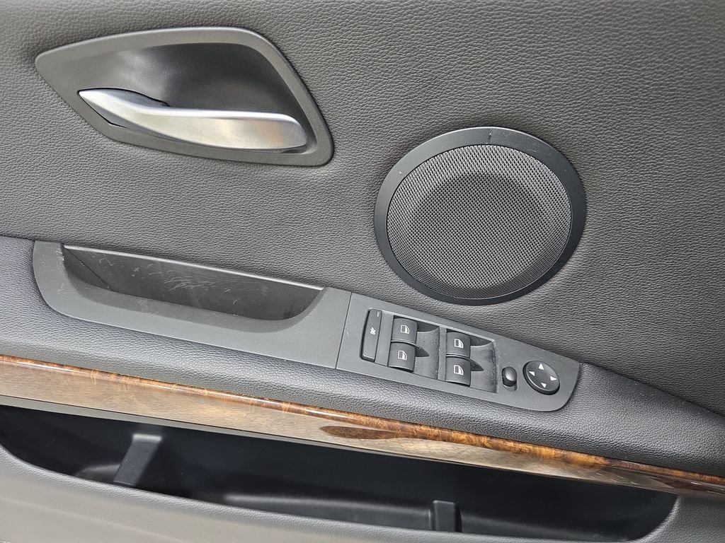 Used 2008 Black Sapphire Metallic BMW 328i image 26