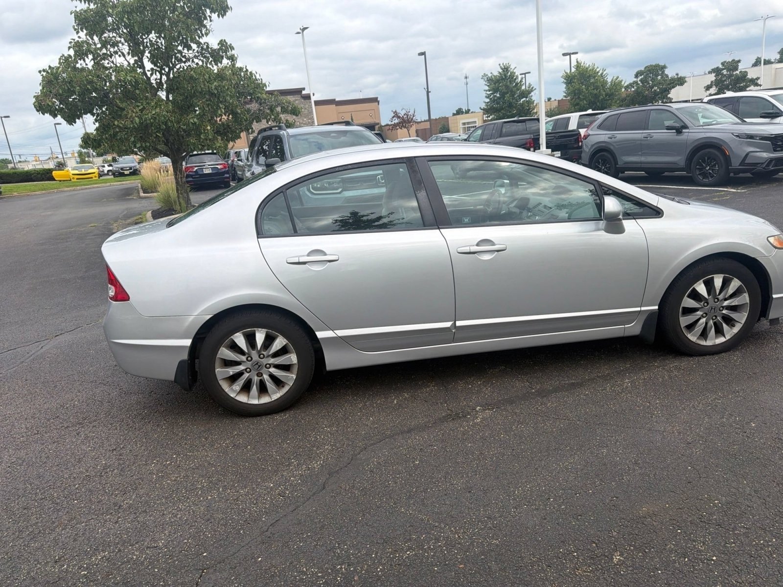 Used 2011 Alabaster Silver Metallic Honda EX image 5
