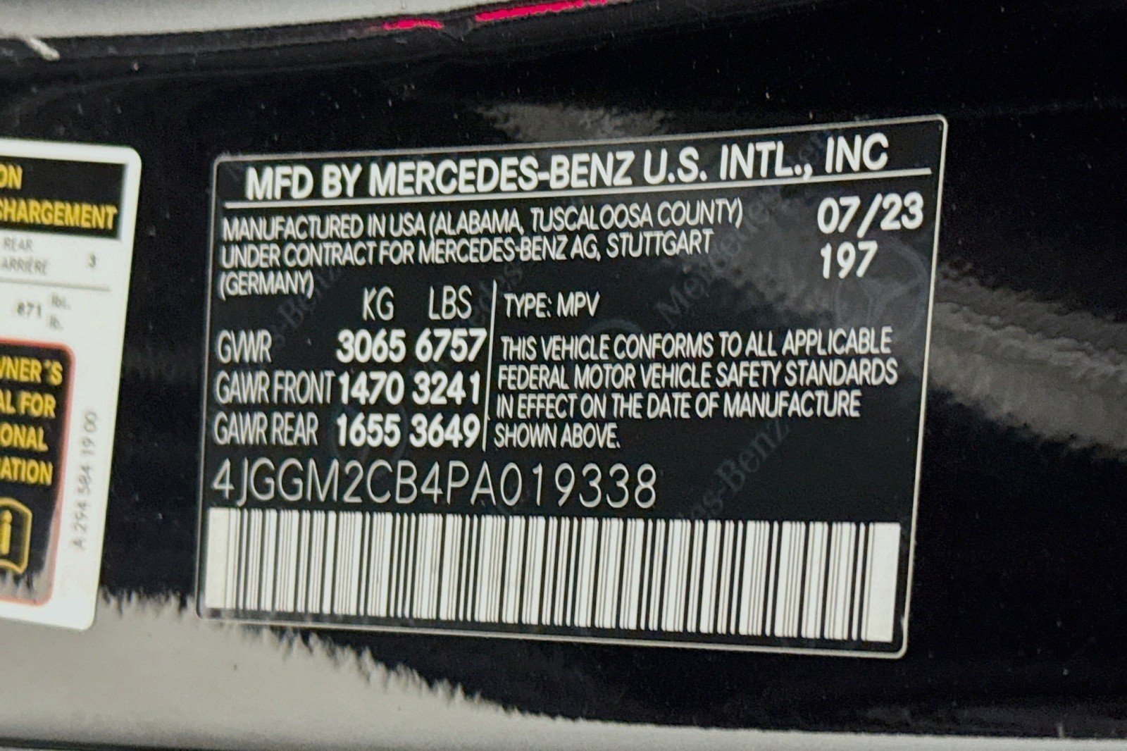 Used 2023 Obsidian Black Metallic Mercedes-Benz 500 image 23