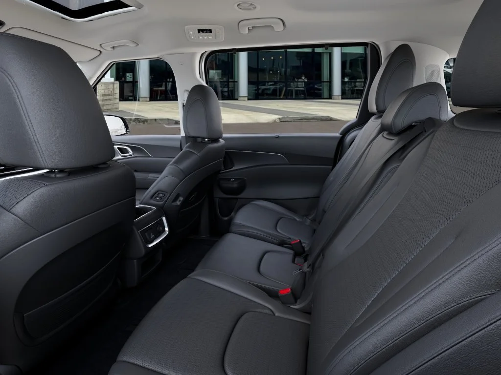 New 2026 Ivory Silver Kia SX Prestige image 18