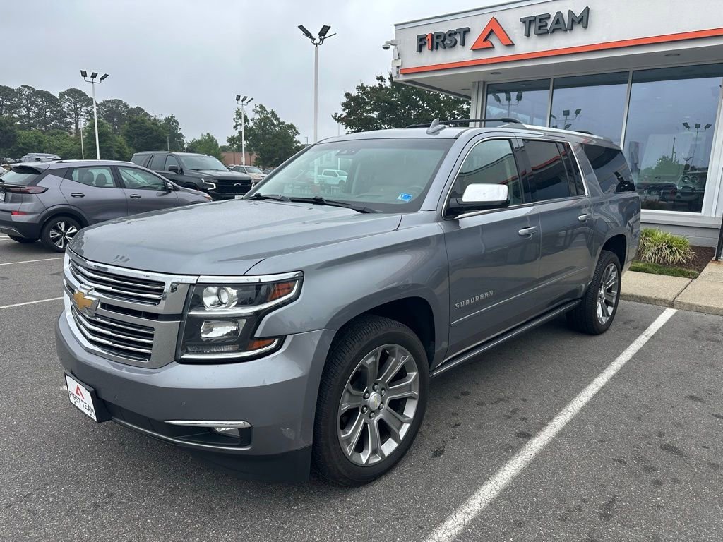 2020 Chevrolet Suburban 4WD 1500 Premier's photo
