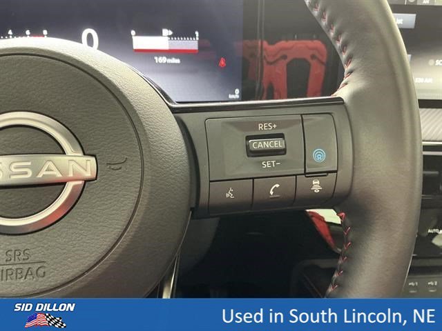 Used 2025 Super Black Nissan SR image 10