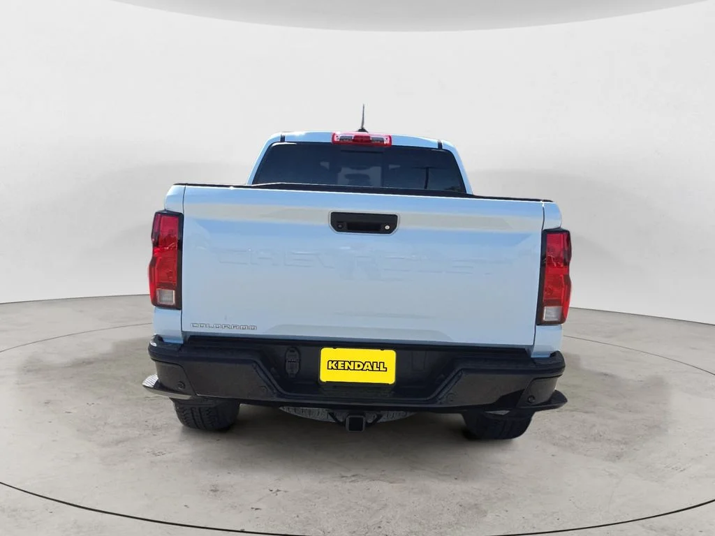 Used 2025 White Chevrolet Trail Boss image 6