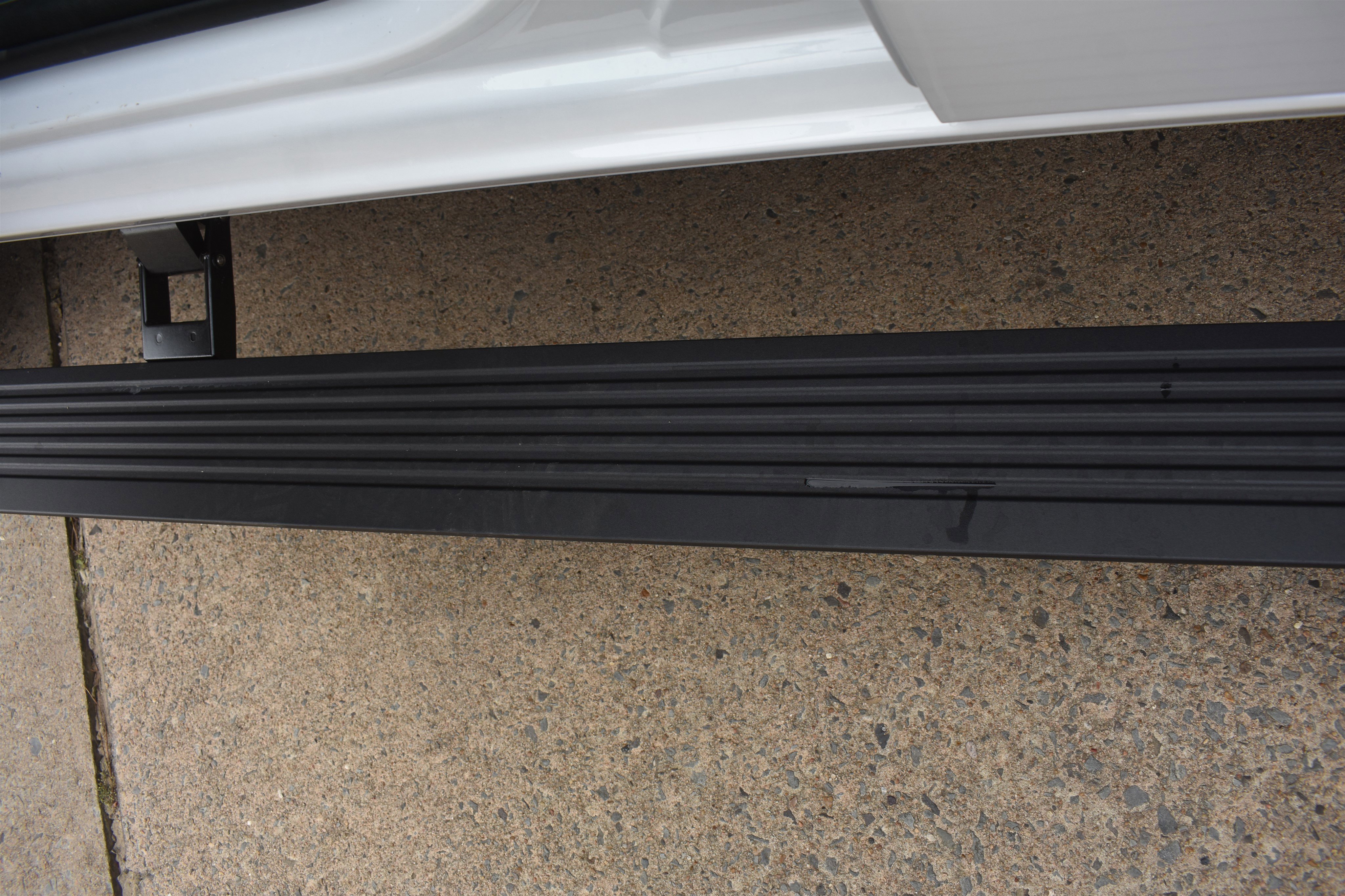New 2026 Ivory White Tri-Coat Pearl-Coat Exterior Paint RAM Tungsten image 15