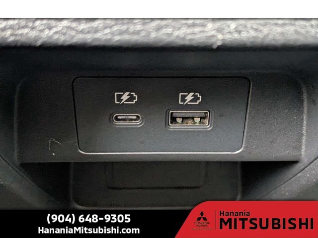 Used 2024 Silver Mitsubishi SE image 15