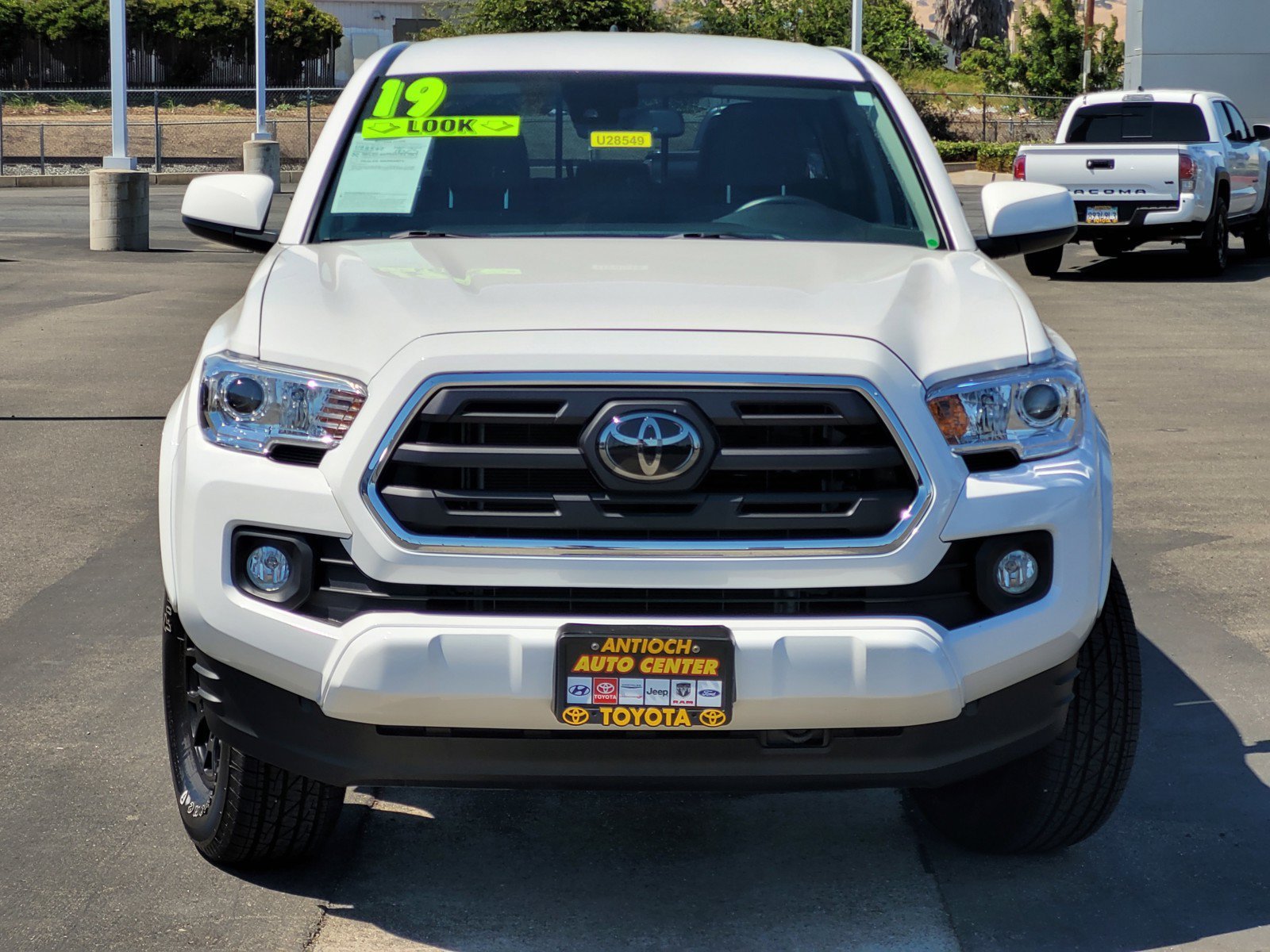 Used 2019 White Toyota  image 2