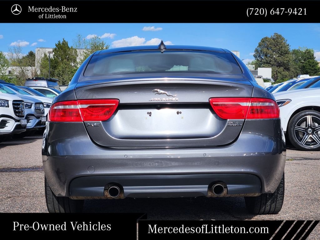Used 2017 Gray Jaguar 35t R-Sport image 6