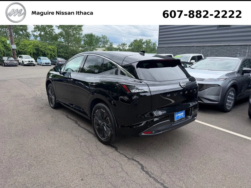 Used 2026 Black Nissan Platinum image 7