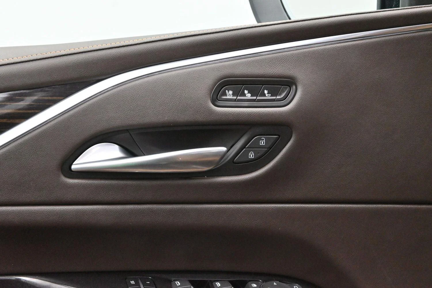 Used 2022 Black Raven Cadillac Sport image 14