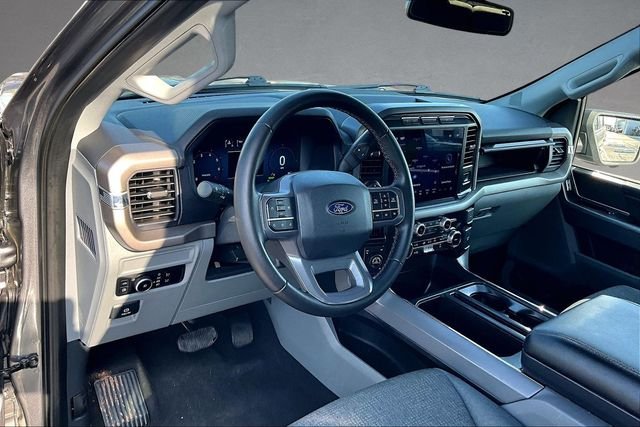 Used 2024 Gray Ford XLT image 10