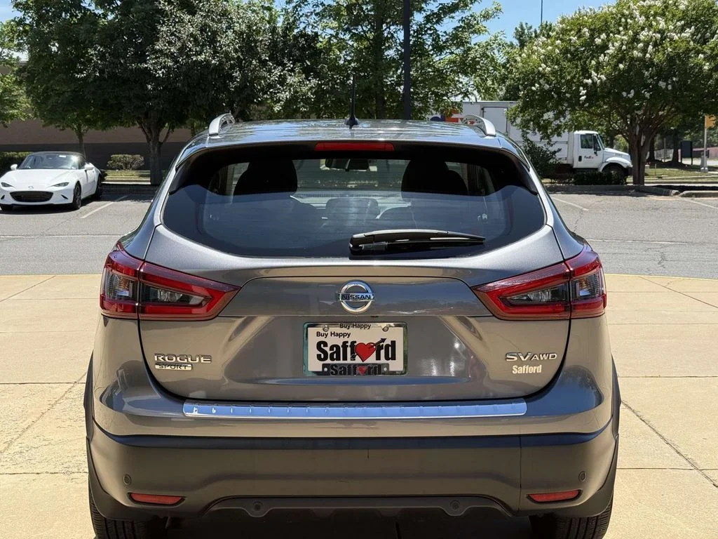 Used 2020 Gun Metallic Nissan SV image 10