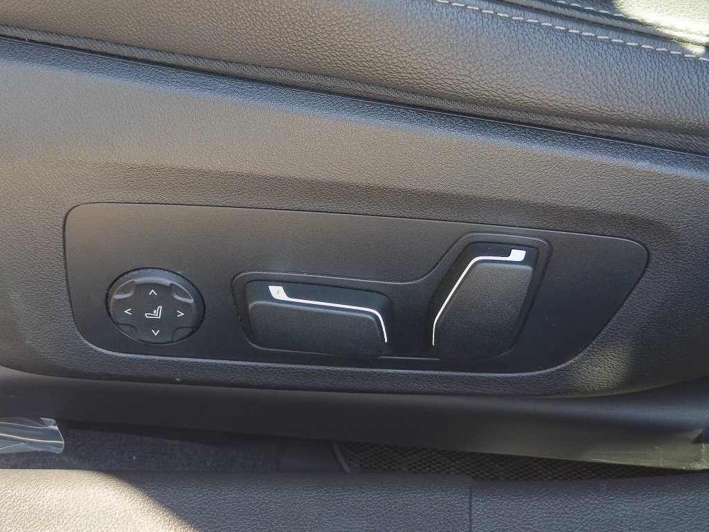 Used 2024 Brooklyn Grey Metallic BMW 330i image 17