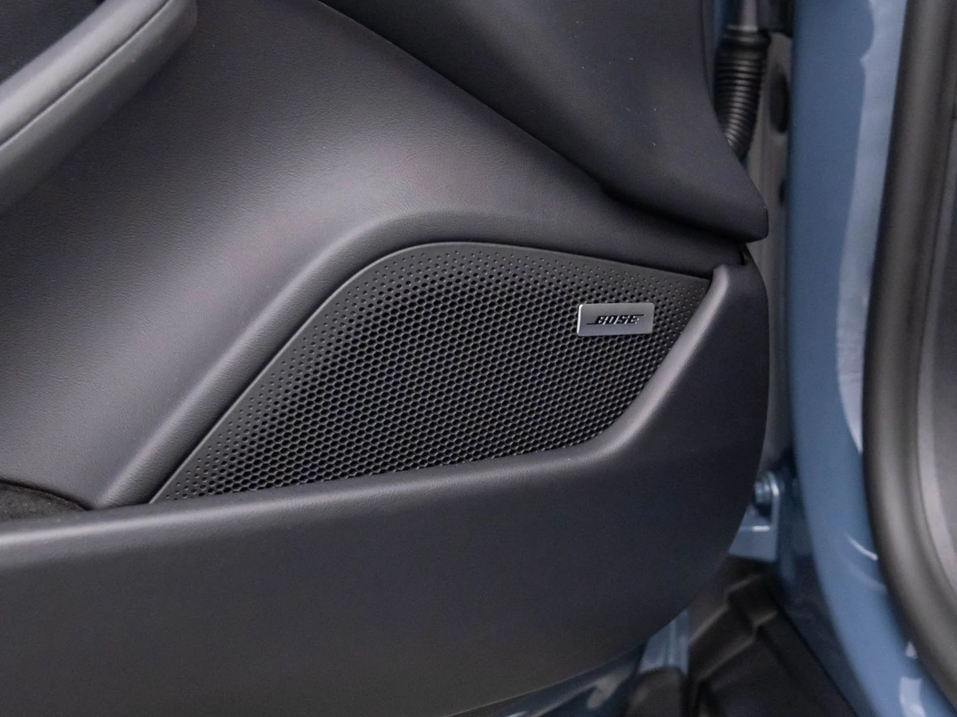 2025 Porsche Taycan Base - Photo 16