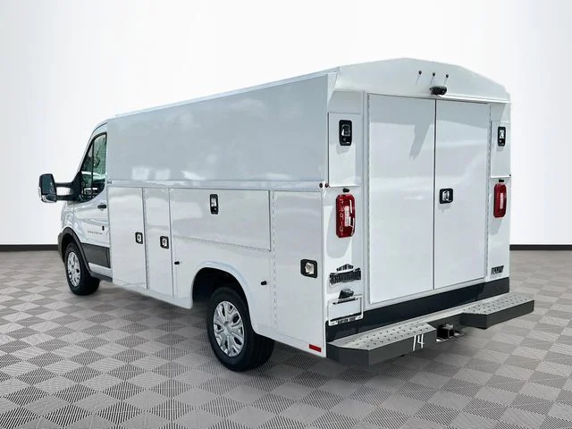 New 2024 Oxford White Ford Base image 4
