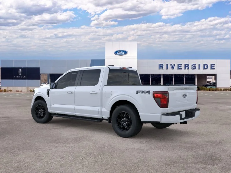 New 2026 Oxford White Ford XLT image 4