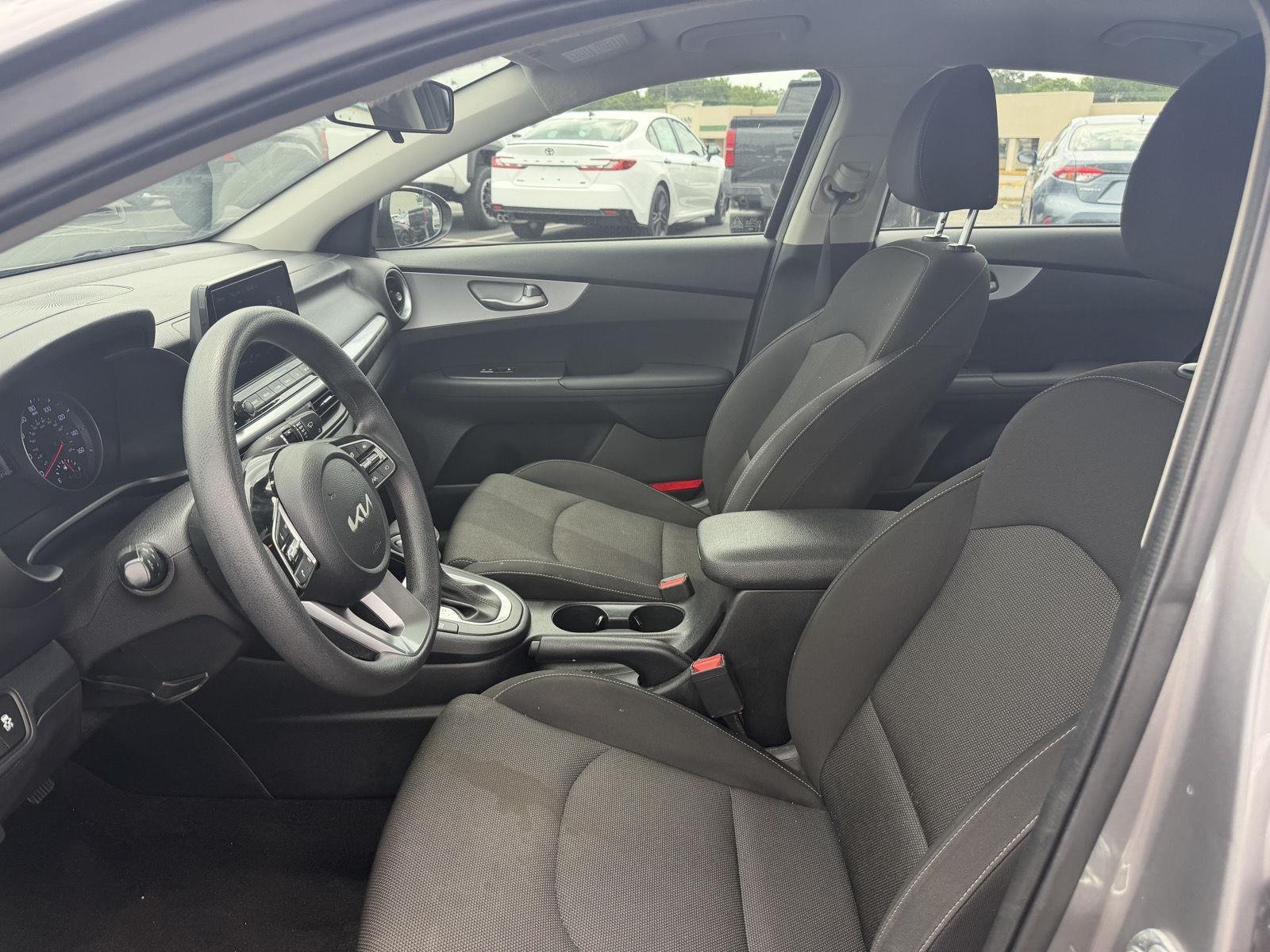 Used 2024 Steel Gray Kia LXS image 11