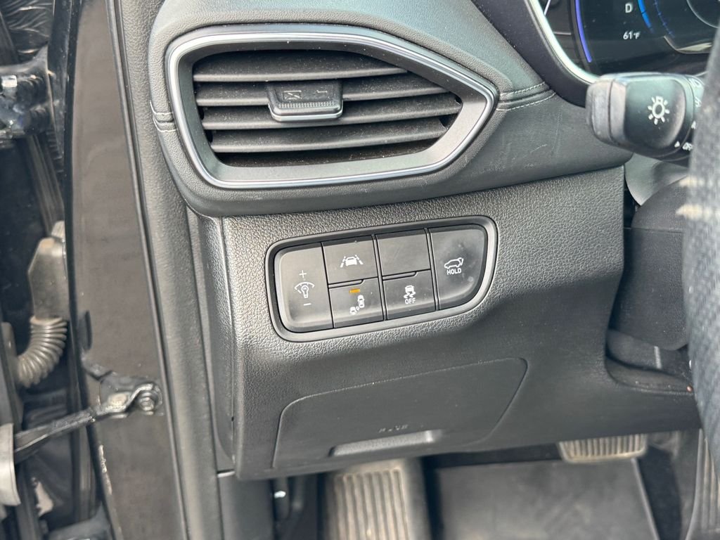 Used 2019 Black Hyundai Limited image 18