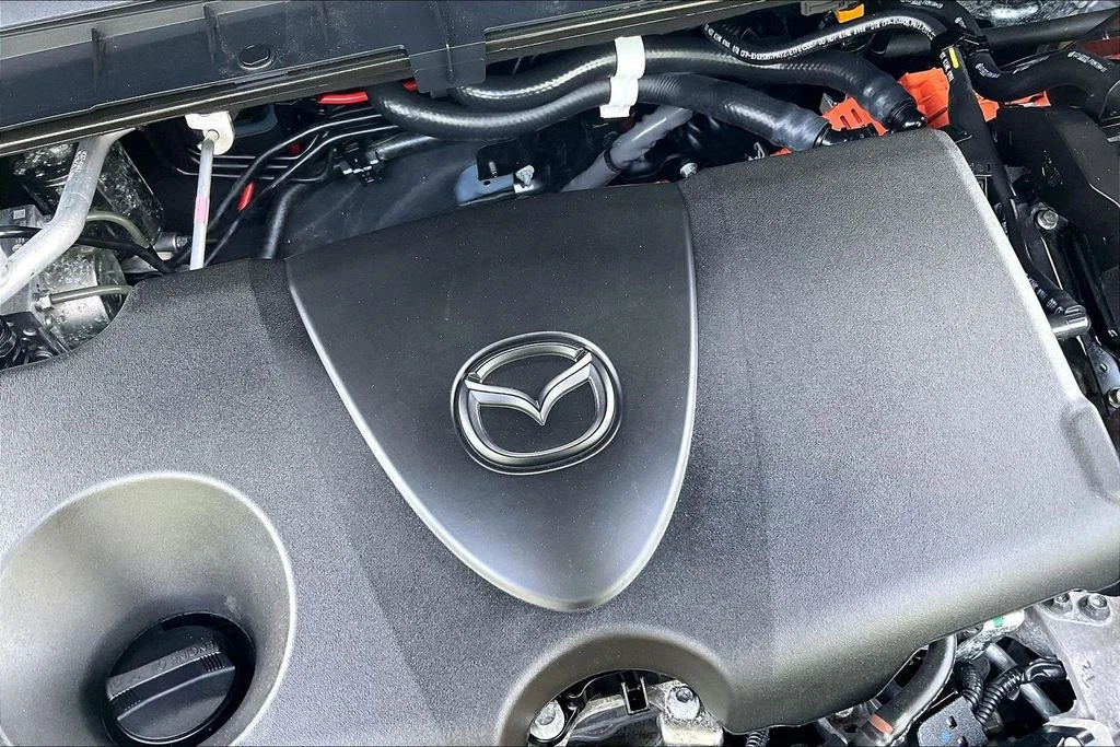 Used 2025 Blue Metallic Mazda Premium image 33