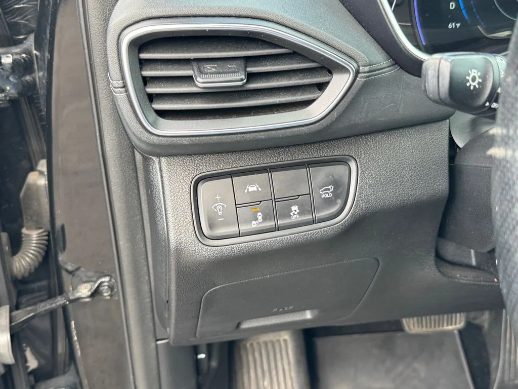 Used 2019 Black Hyundai Limited image 18