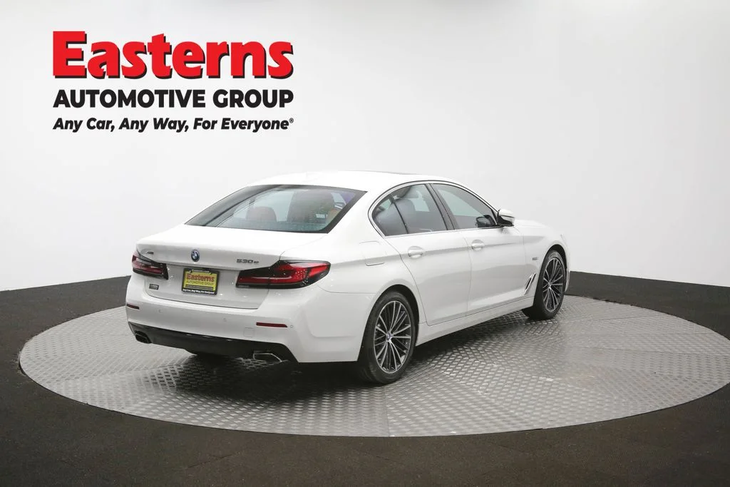 Used 2023 White BMW 530e iPerformance image 44