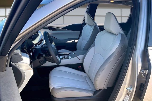 New 2027 WARM TITANIUM INFINITI LUXE image 25