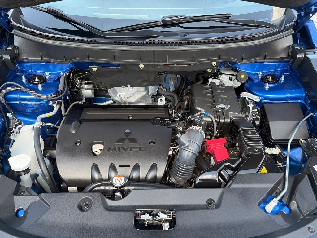 Used 2025 Blue Mitsubishi 2.0 SE image 20