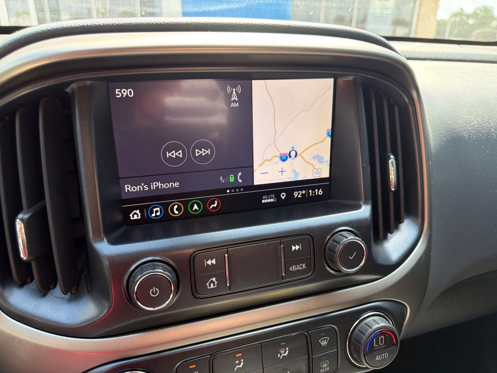 Used 2019 Red Chevrolet Z71 image 10