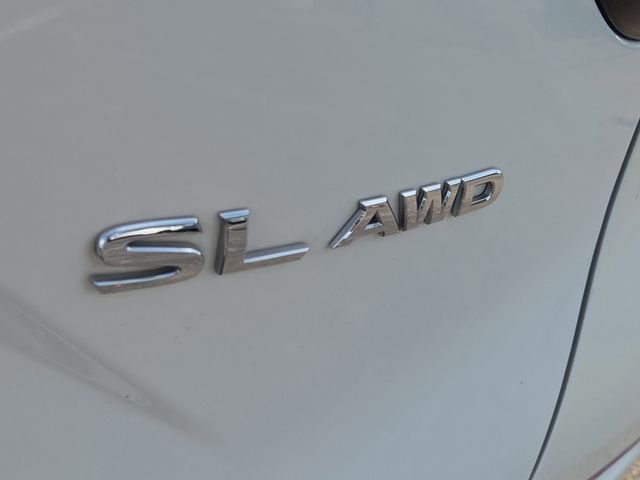 Used 2019 Pearl White Nissan SL image 5