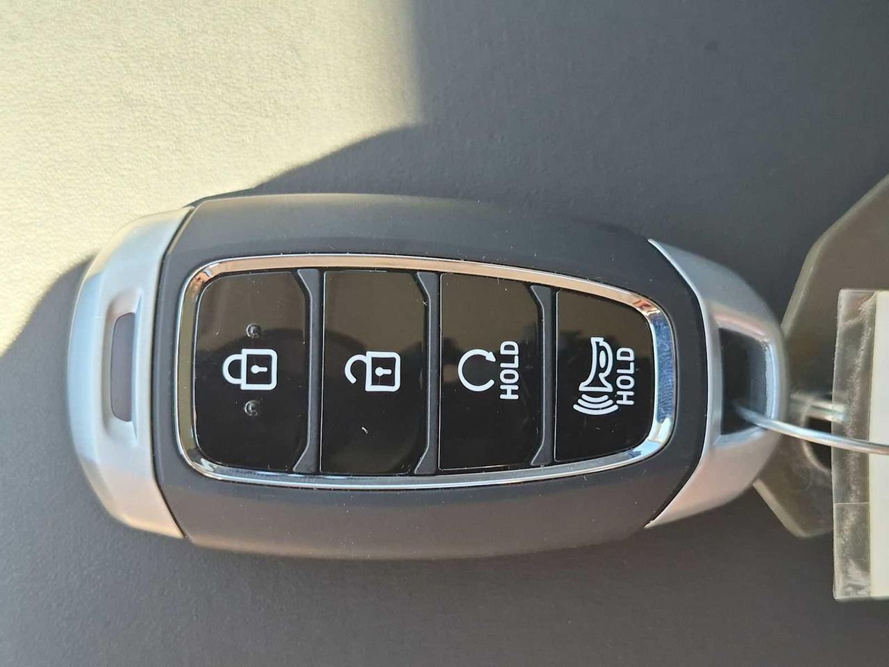 New 2026 Shimmering Silver Hyundai SEL image 32