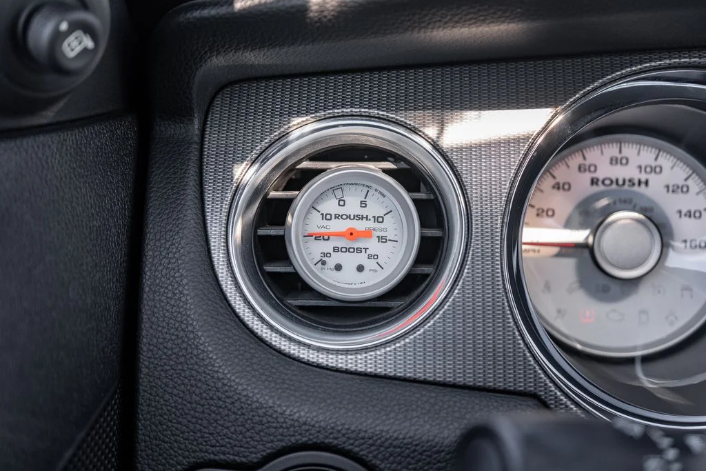 Used 2012 Blue Ford GT Premium image 26