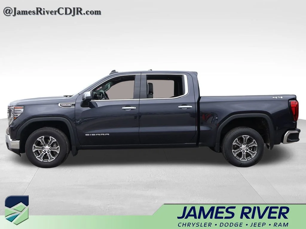 Used 2025 Silver GMC SLT image 2