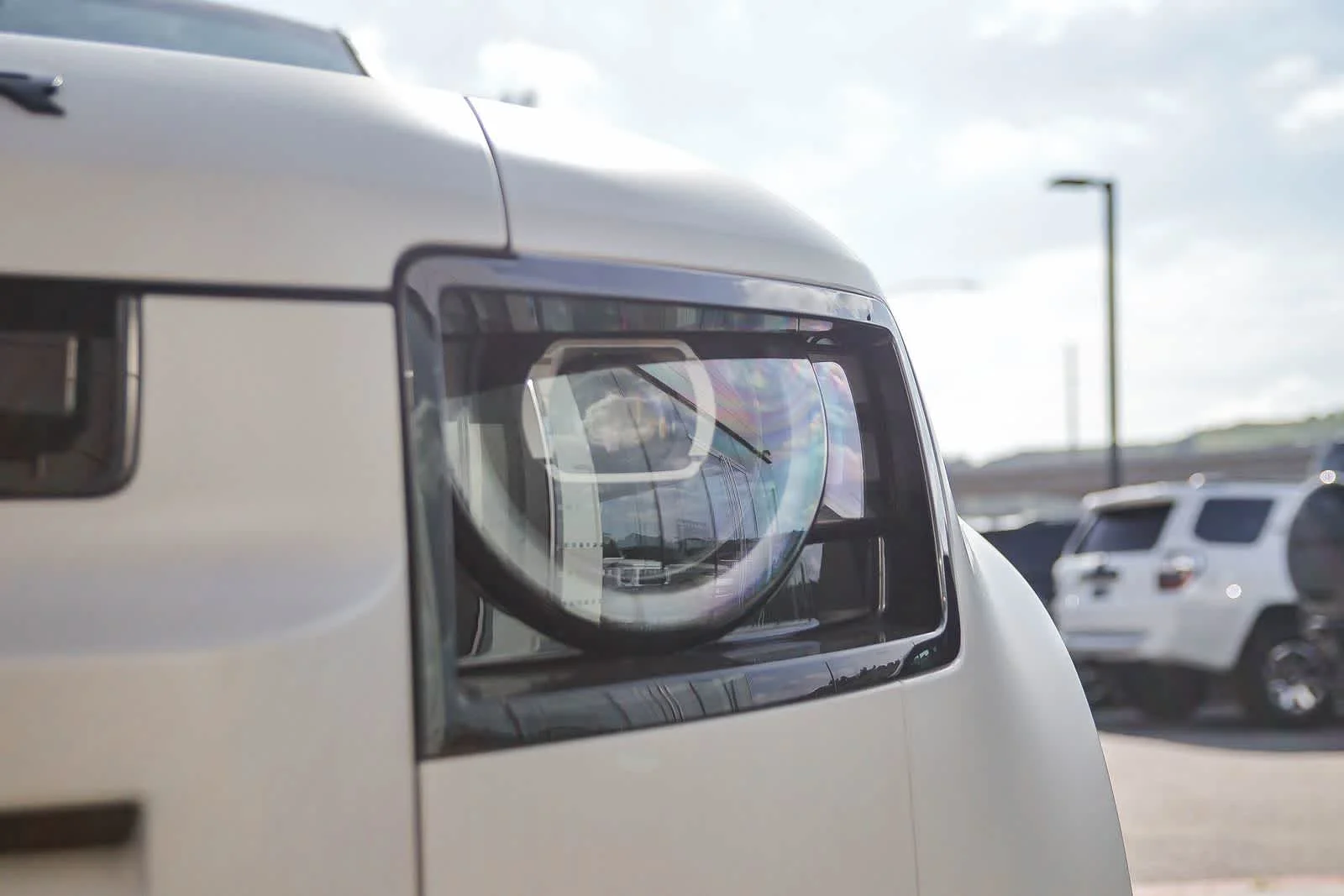 2026 Land Rover Defender X-Dynamic SE - Photo 10