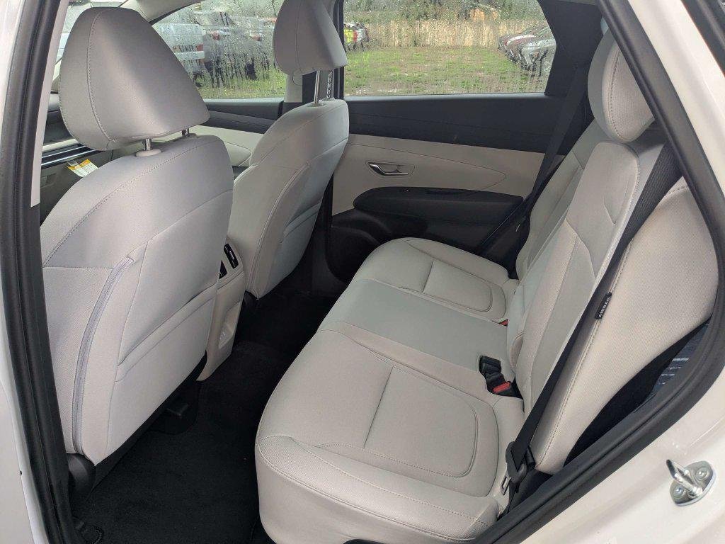 New 2026 White Hyundai SEL FWD image 14