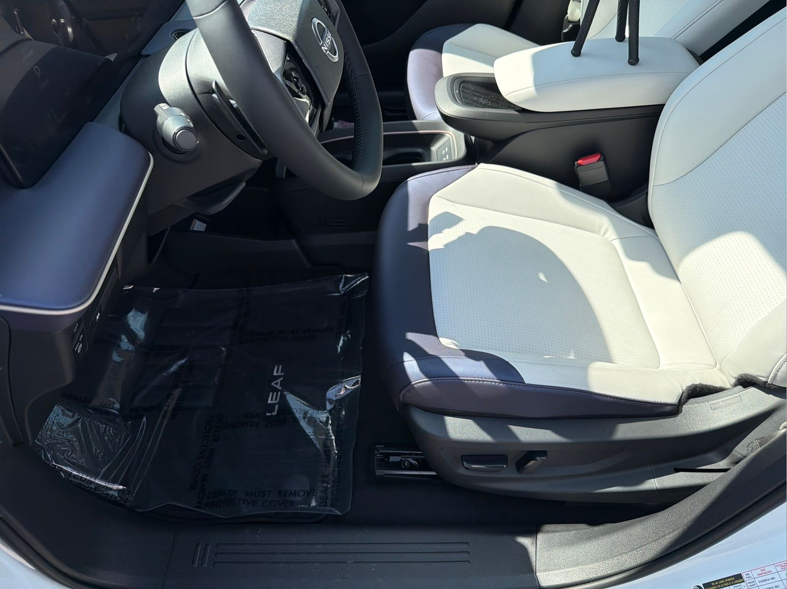 New 2026 White Nissan SV+ image 18