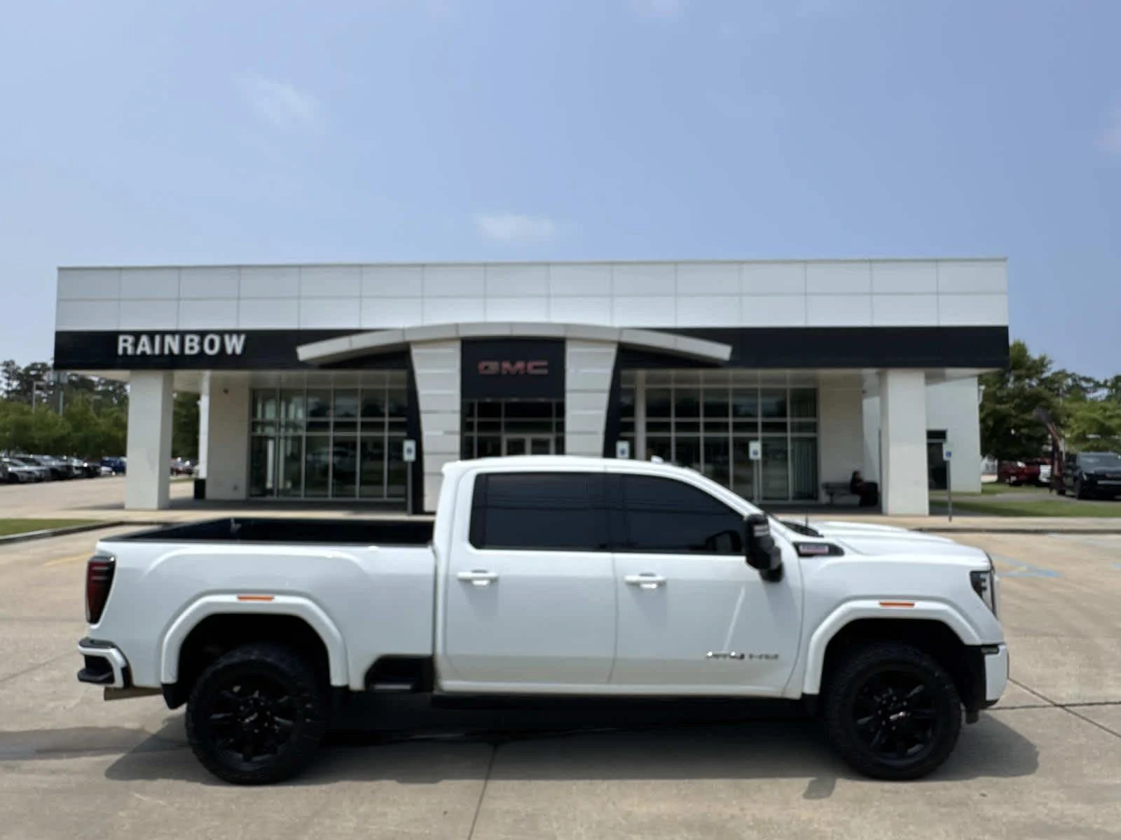 2024 GMC Sierra 4WD Crew Cab Standard Box AT4's photo