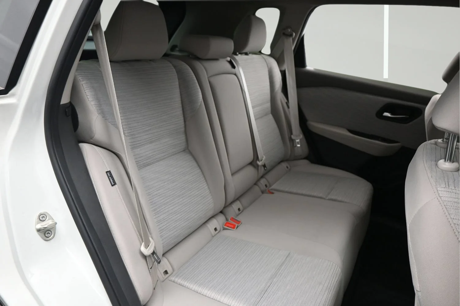 Certified Used 2023 Pearl White Tricoat Nissan SV image 13