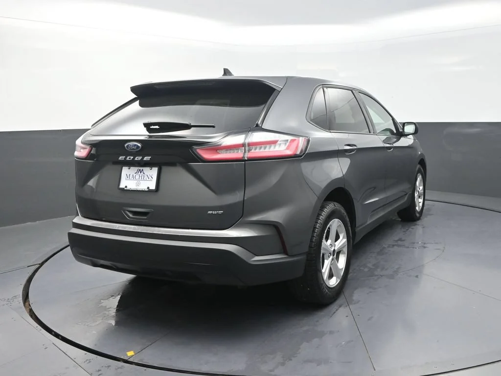 Used 2023 Gray Ford SE image 10