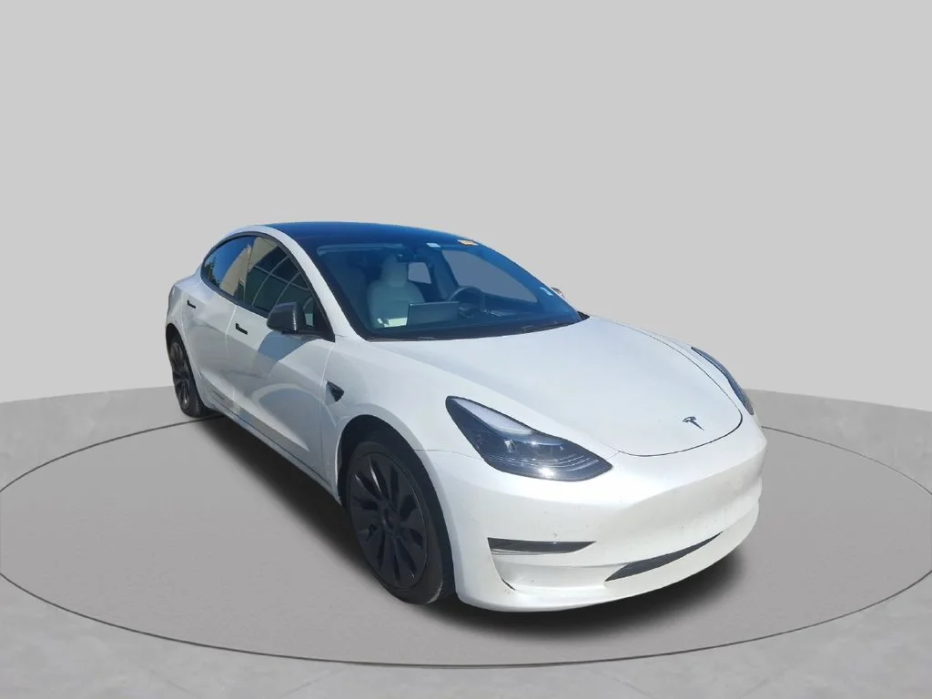 Used 2023  Tesla Base image 3