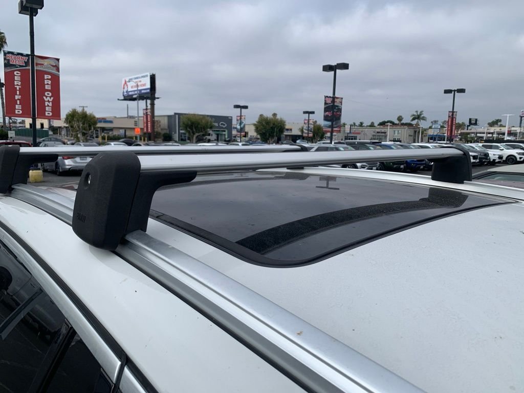 Used 2019 White BMW sDrive30i image 8