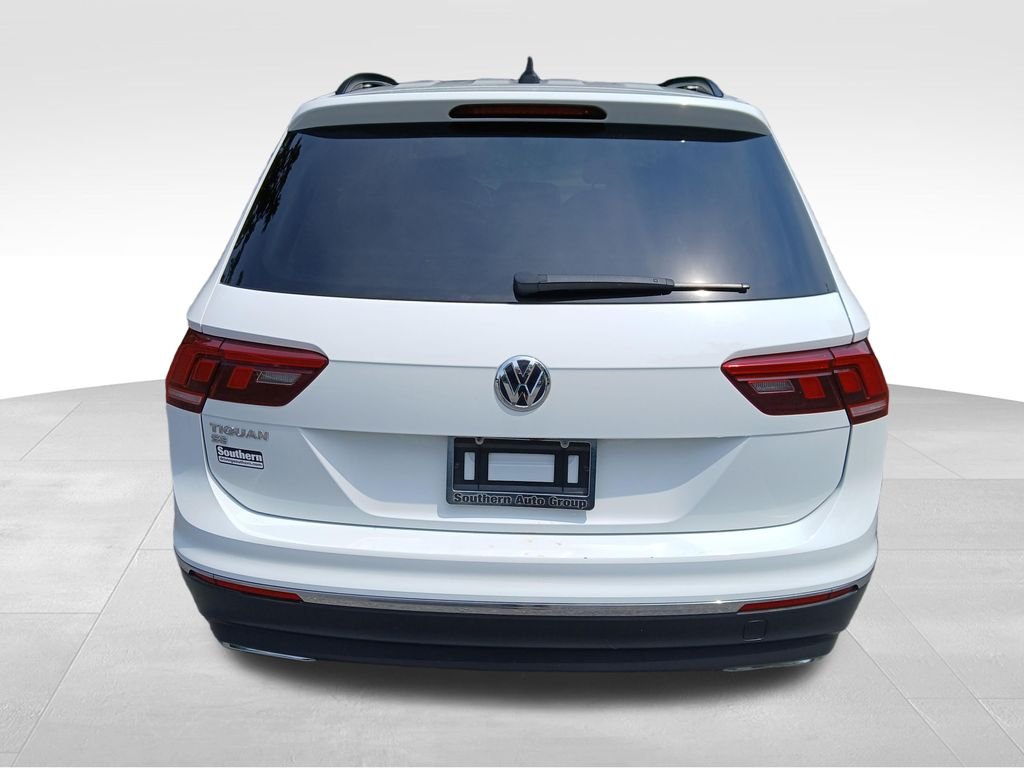 Used 2021 White Volkswagen  image 9