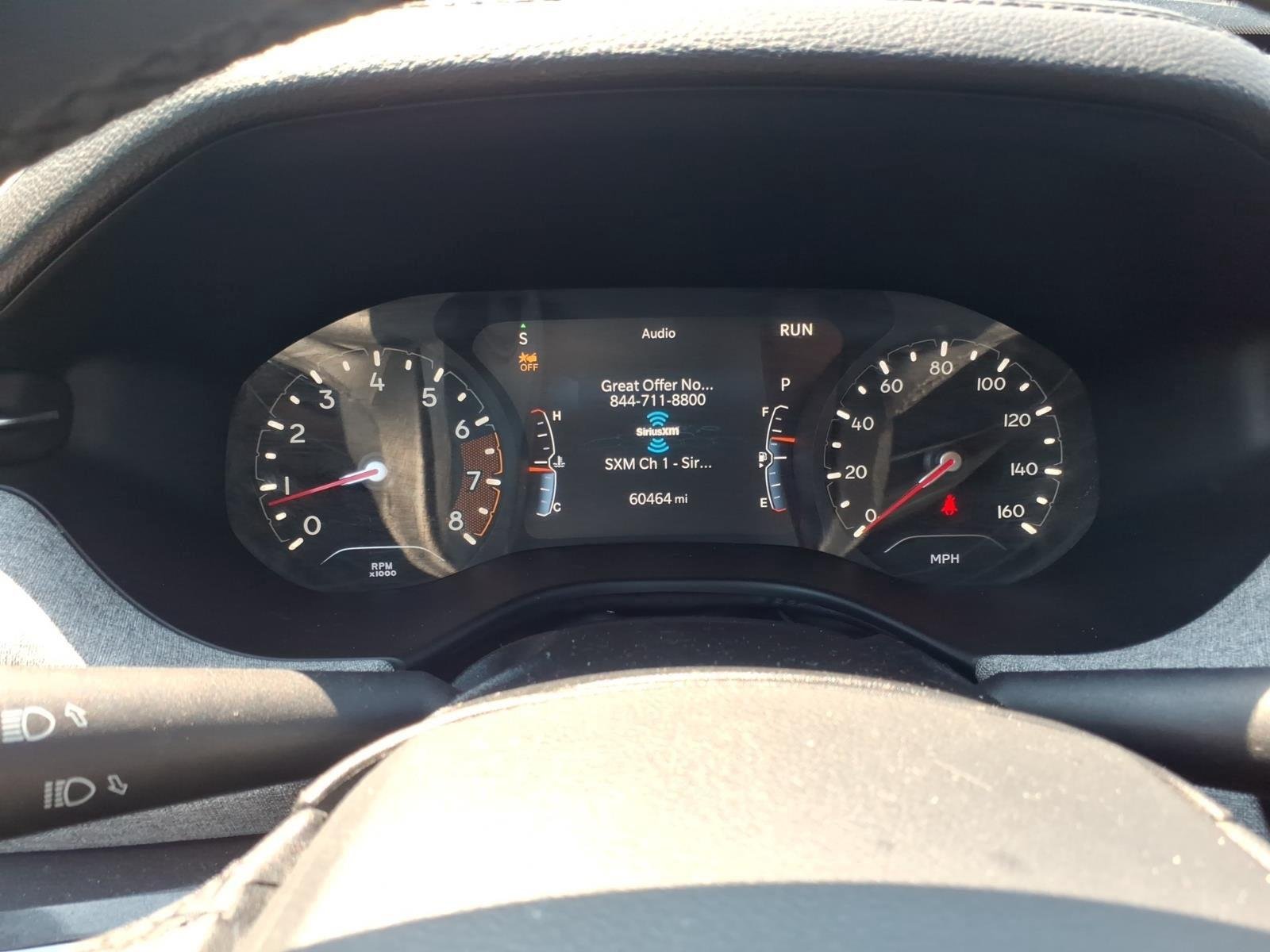Used 2024 Diamond Black Crystal Pearlcoat Jeep Latitude image 23