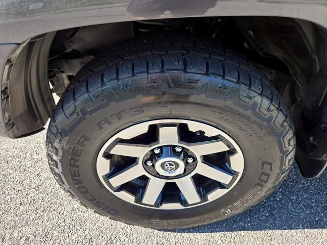 2022 Toyota 4Runner TRD Off-Road Premium - Photo 28