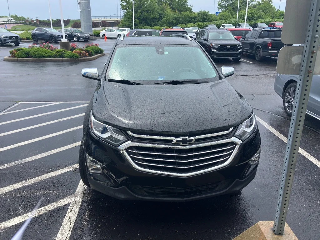 Used 2021 Mosaic Black Metallic Chevrolet Premier image 2