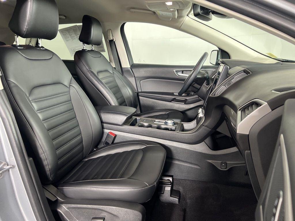 Used 2024 Silver Metallic Ford SEL image 8