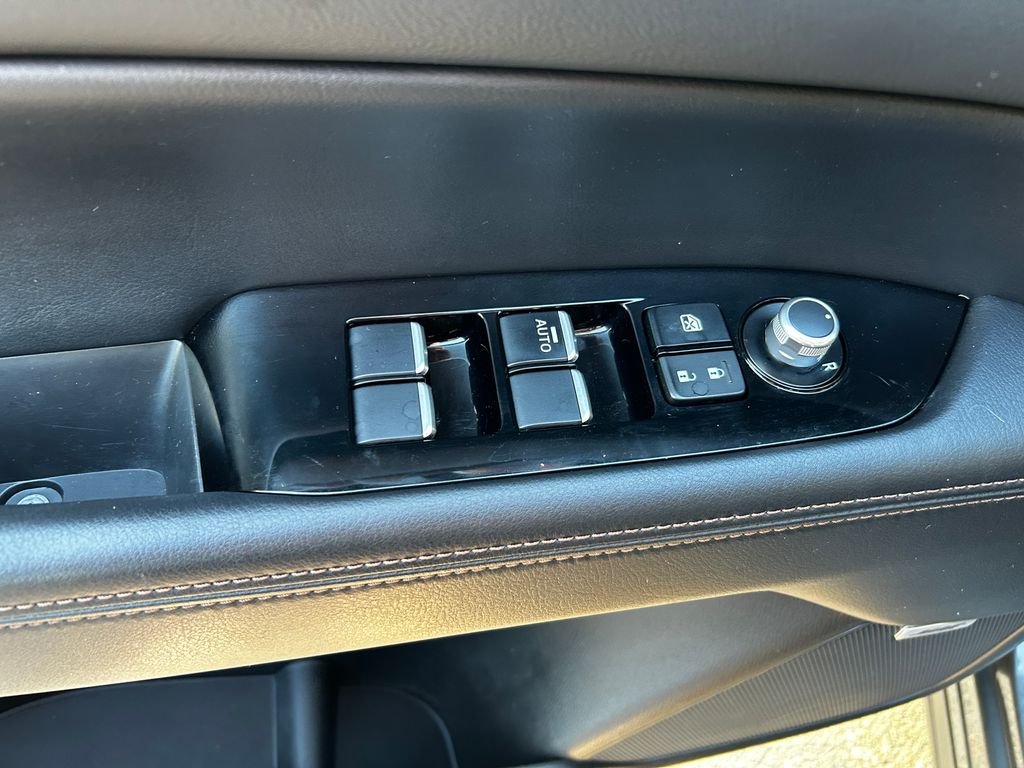 Used 2017 Machine Gray Mazda Grand Touring image 8